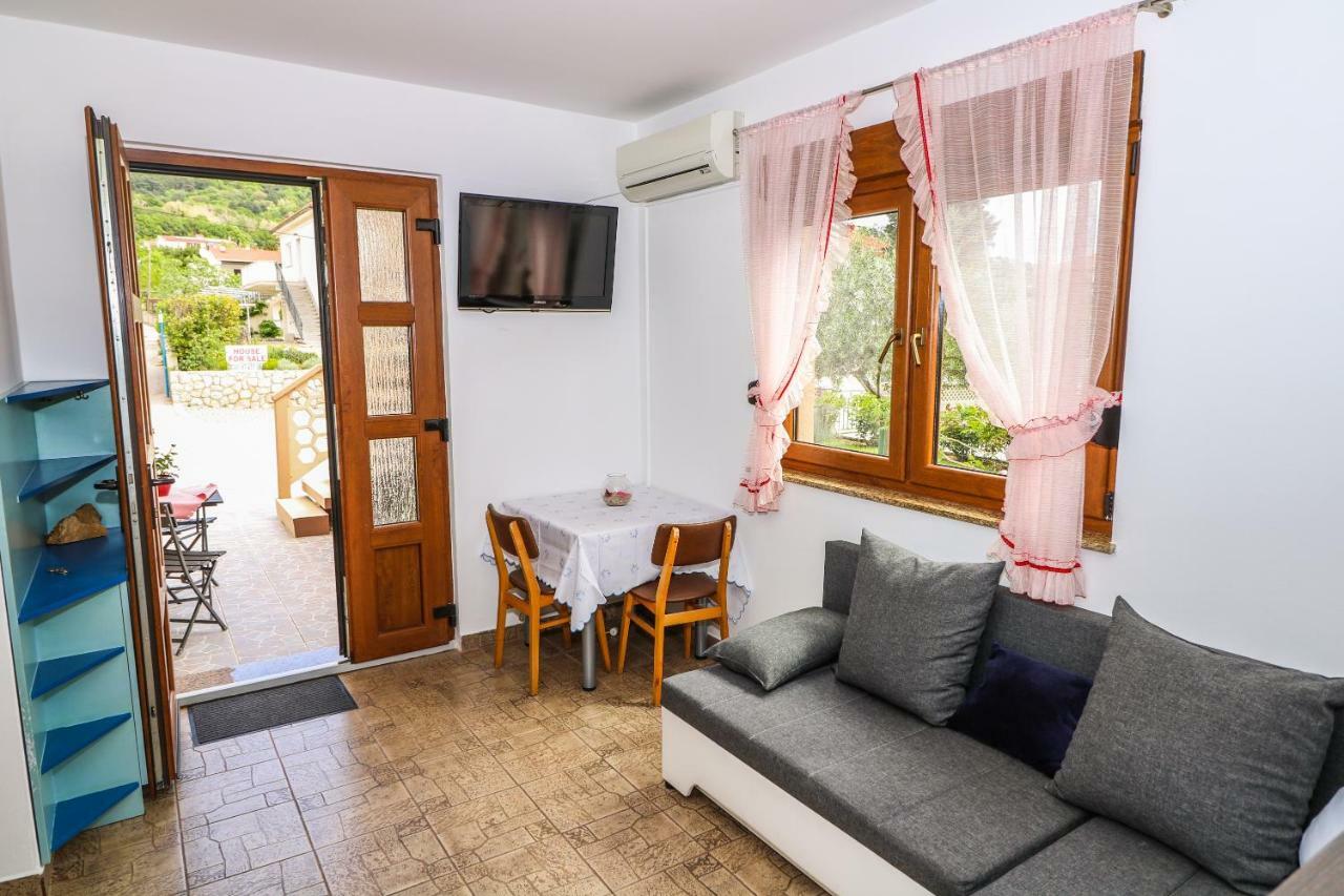 Apartments Magla With Terrace Baška Esterno foto