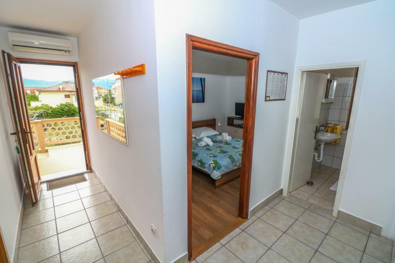 Apartments Magla With Terrace Baška Esterno foto