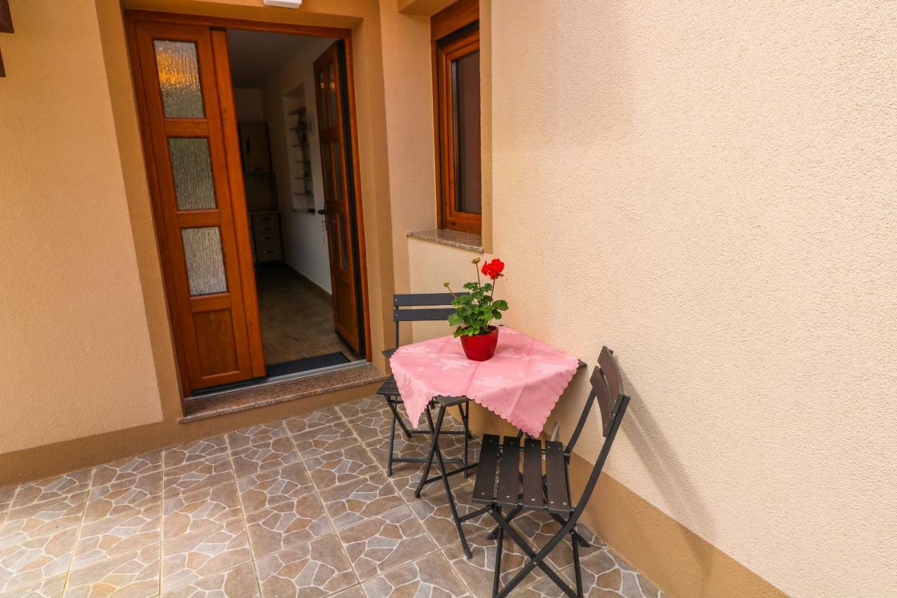 Apartments Magla With Terrace Baška Esterno foto